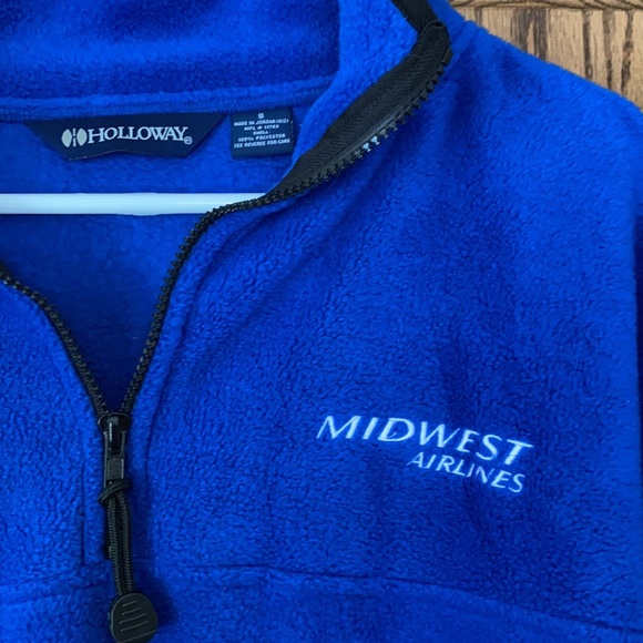 Midwest Airlines 3/4 zip fleece - Picture 2 of 3